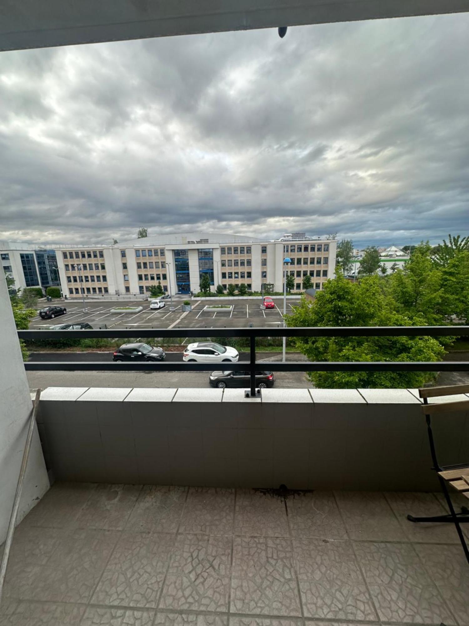 Ferienwohnung Tres Beau Trois Pieces Avec Vue Degagee Straßburg Exterior foto
