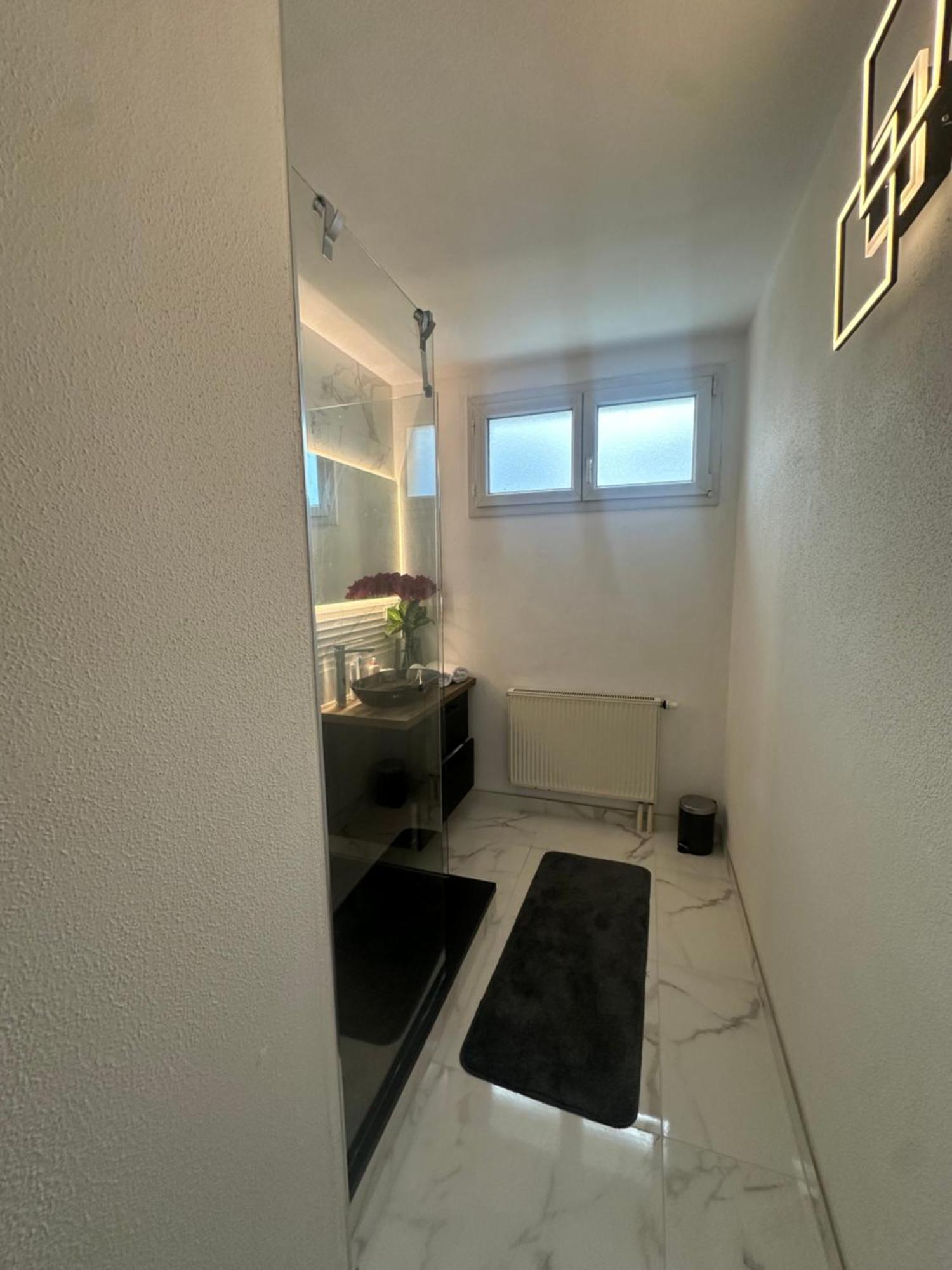Ferienwohnung Tres Beau Trois Pieces Avec Vue Degagee Straßburg Exterior foto